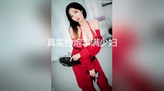 夜总会KTV女厕TP只顾玩手机的蓝裙美眉