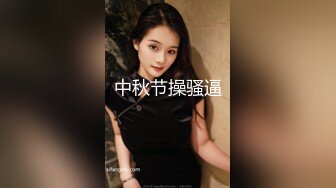 《极品淫乱?夫妻自拍》铁杆梅西粉丝推特人类高质量淫乱夫妻【小鲸鱼】最新私拍，户外露出放尿野战车震，勾引洗车老头，紫薇高潮