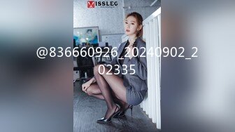 女儿上网课，老父亲也要上。 下