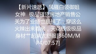 纯天然美乳小阴唇美穴小姐姐难道露脸，撩起小背心揉捏圆润奶子，手指摩擦小穴搞得湿湿，翘起大屁股扭动