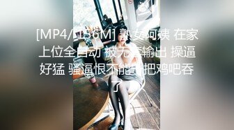 优雅气质尤物御姐女神✿长筒靴牛仔裤 超美性感人妻，半脱牛仔裤掰开美臀插小骚逼，淫荡的模样平时一点看不出来